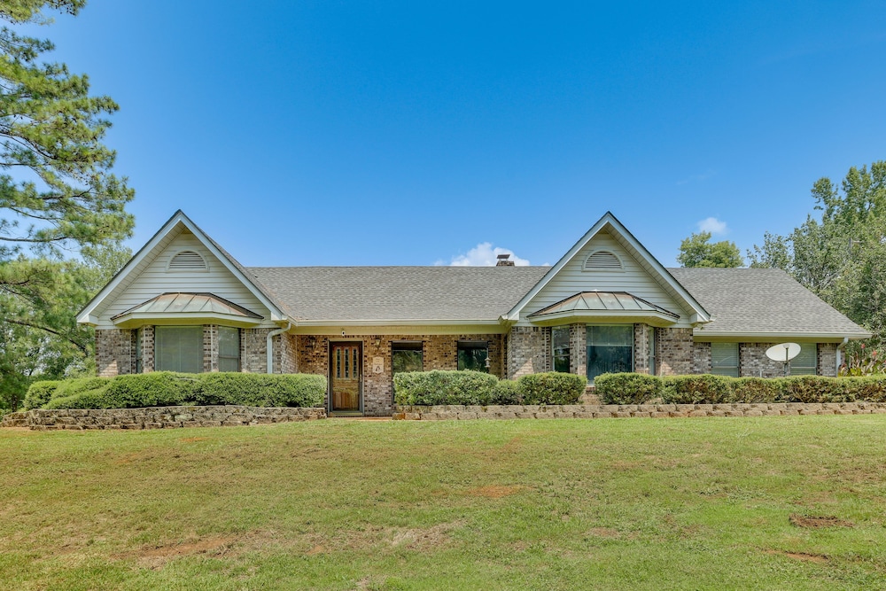 Remote Greensboro Vacation Rental w/ Game Room!