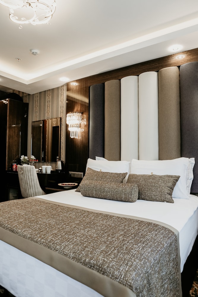 Grand Lark Otel - Image 59