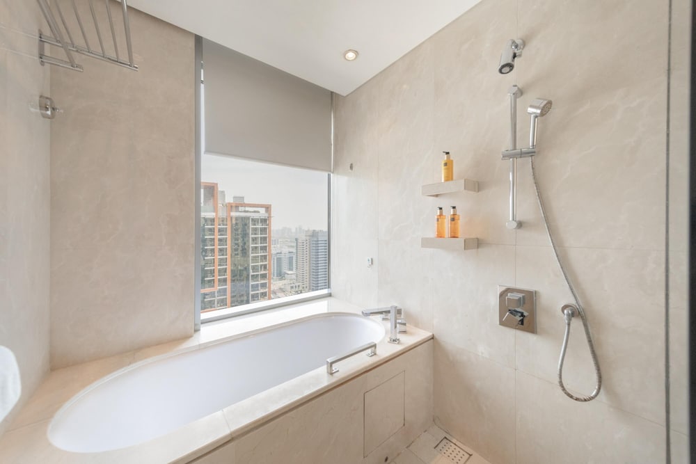 DXB - JW Marriott Dubai Marina - 2014 - DM