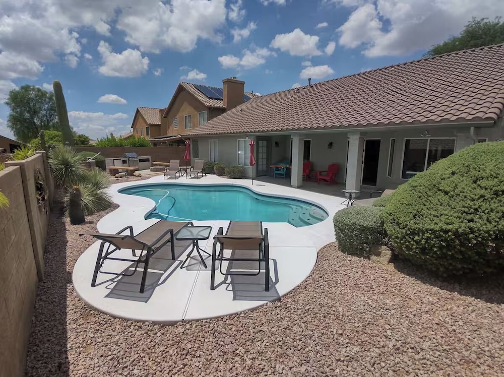 Cave Creek Gem - Heated Pool