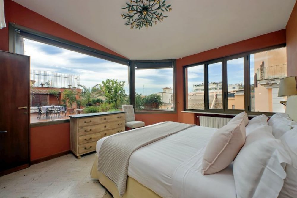 New La Colombaia a Perfect Spacious Rome Penthouse Just Steps From the Spanish Steps