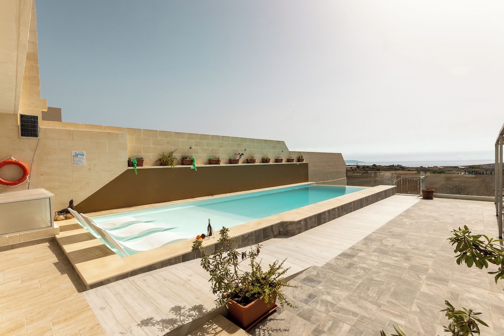 Ta'battista B&B & Pool - Il-maltija