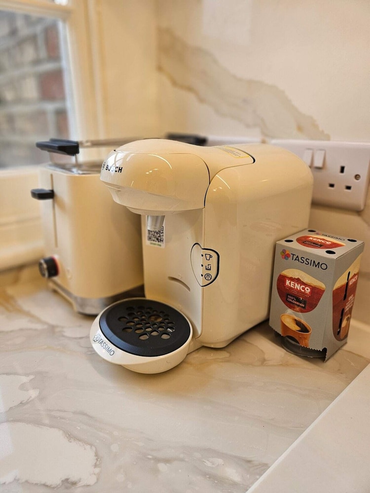 Elegant 3BD Flat Heart of London, Marylebone!