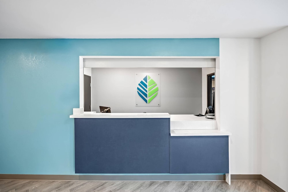 WoodSpring Suites Jackson Hub City