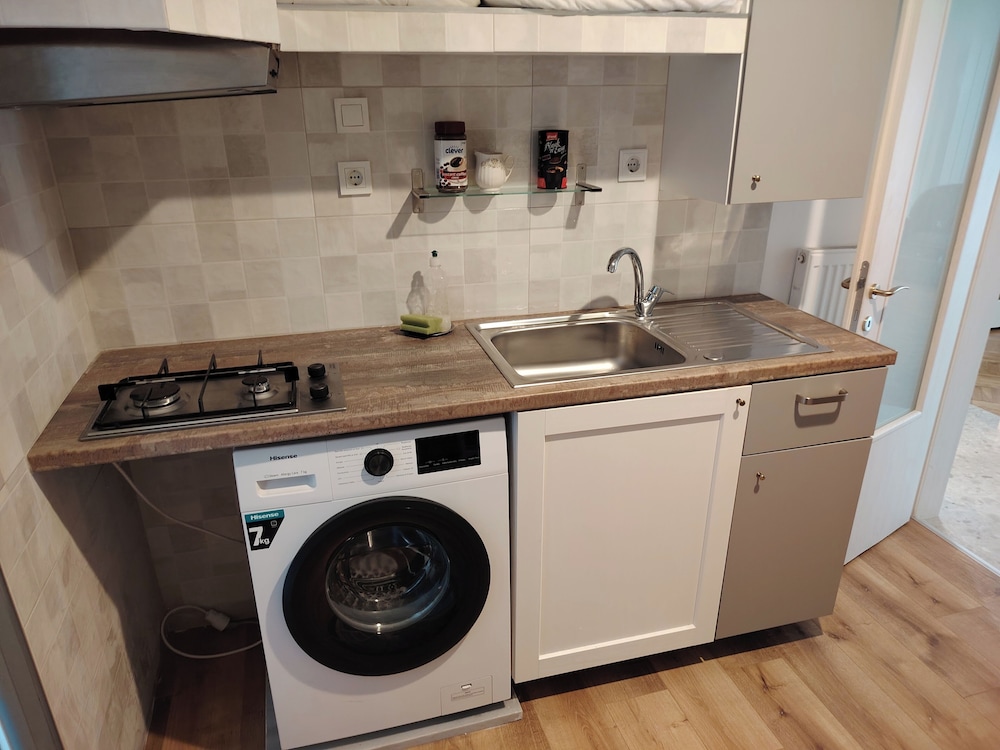 Olgas Luxury Apartment With 4 Bedrooms