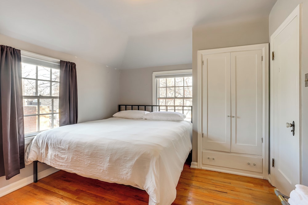 Half-mi to Unc: Historic Dtwn Greeley Home