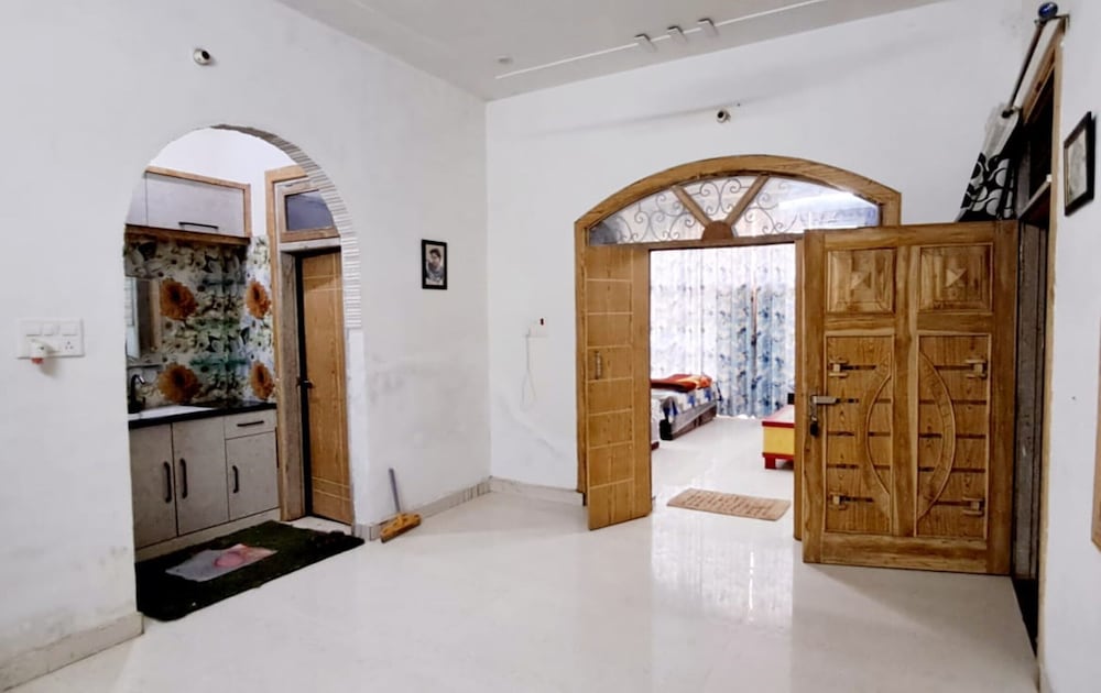 Lord Krishna Home Stay Mathura