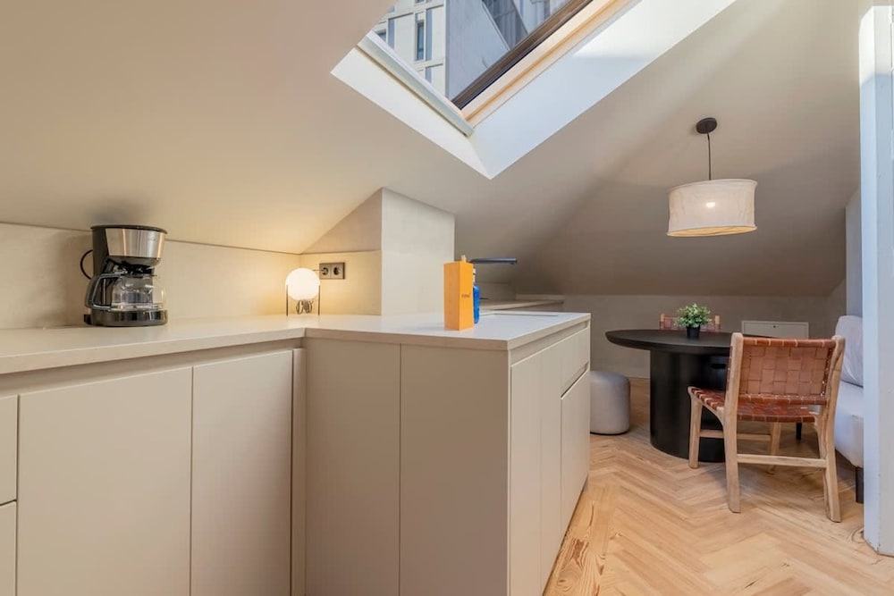 w Cozy Penthouse at Palacio Real