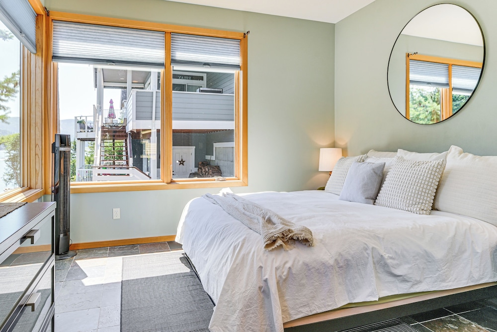 Modern Summit Lake Escape - Spacious Deck w/ View!