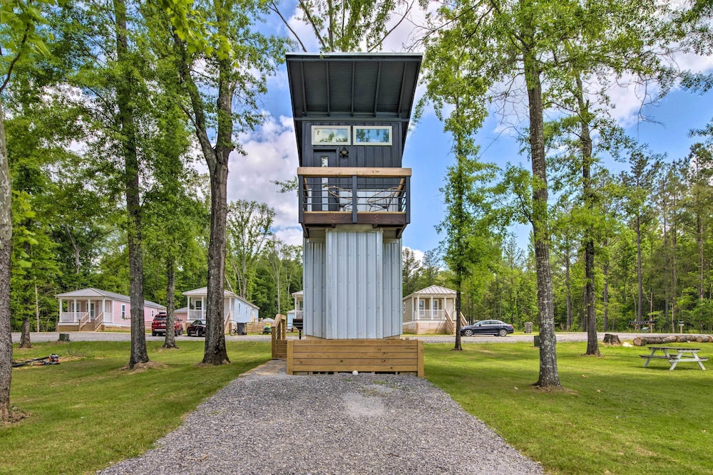 Modern Starkville Tiny Home Near Dining  MSU - Property Image 3