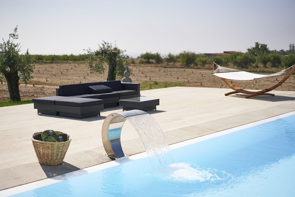 Oliveira House view 3