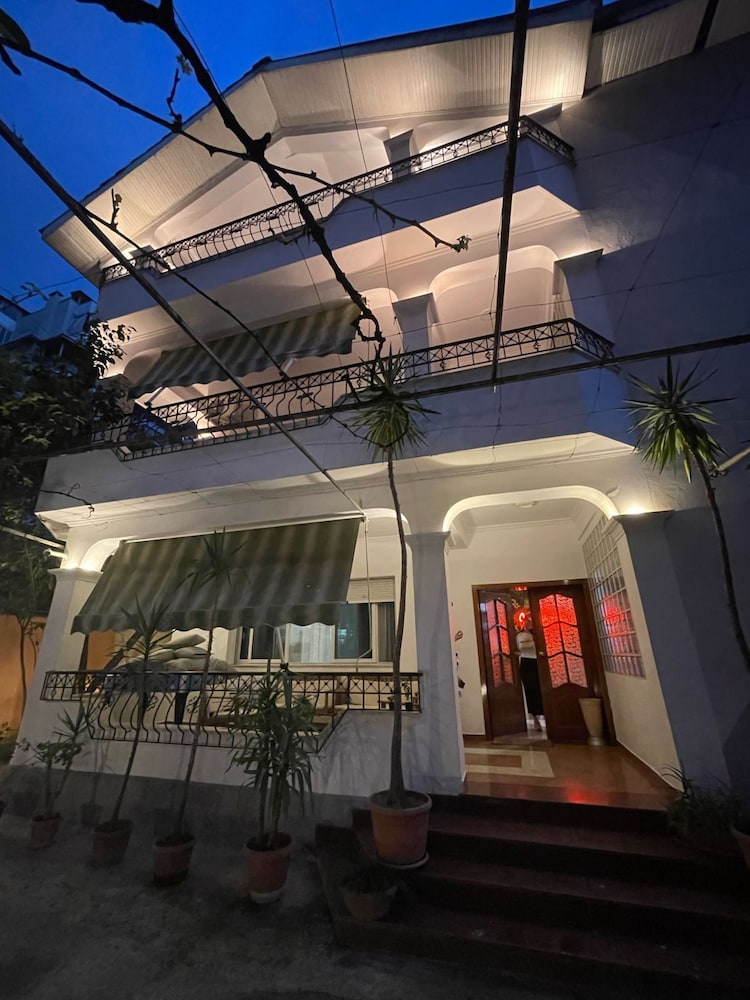 Mandarine Hostel