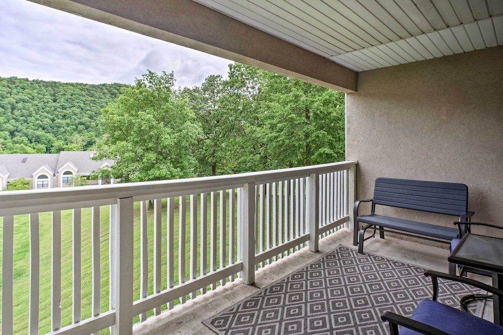 5 Mi to Dtwn & Strip! Branson Condo w/ Indoor Pool