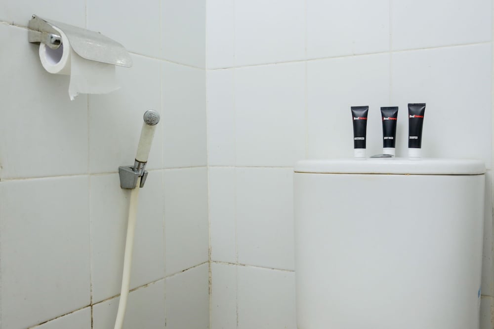 RedLiving Apartemen The Suites Metro - Mary Tower E