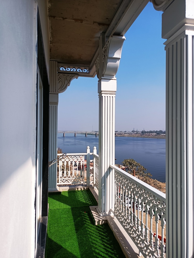 ISKCON Prayagraj Guest House