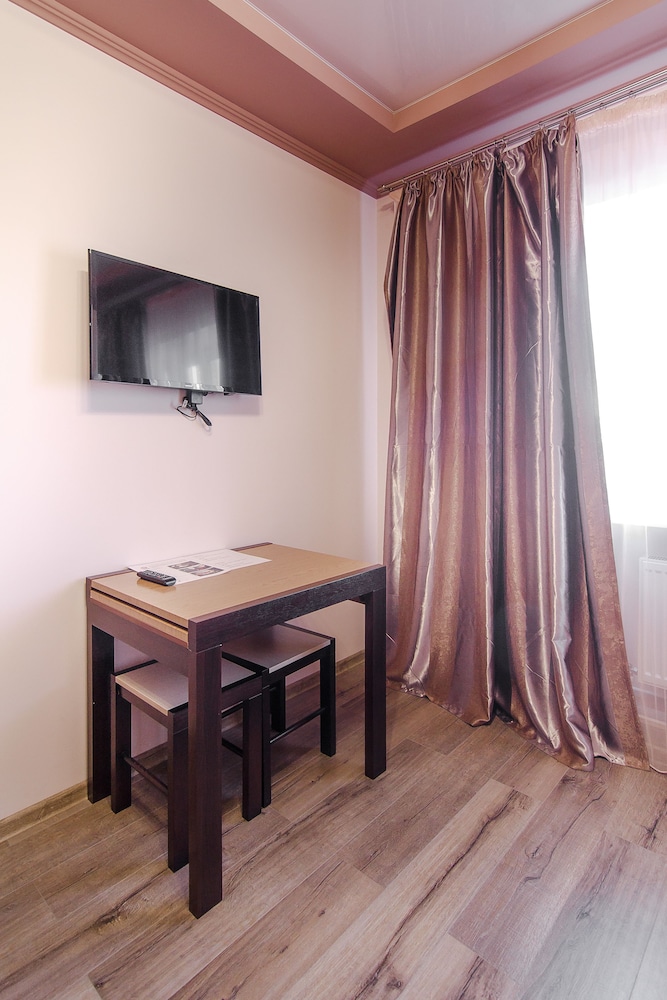 Art Suites Underpub