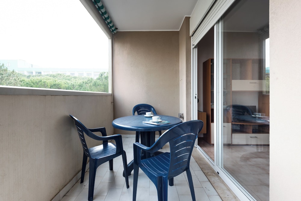 Bright Apartment Just Steps From the Beach