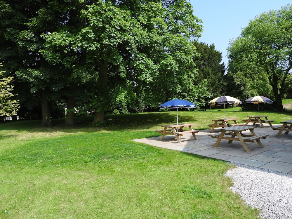 Newton House Hotel