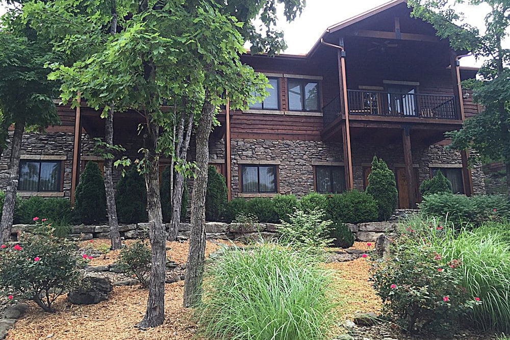 Stonewater Cove