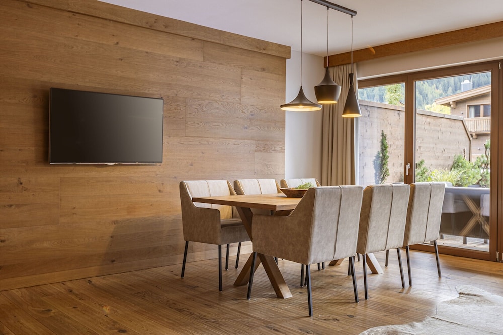 Premium Apartment With 2 Bedrooms