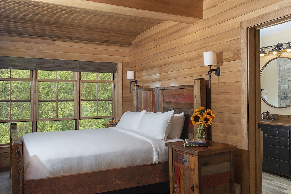 The Mountain Top Inn & Resort