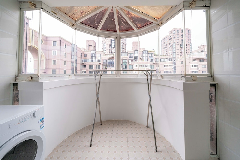 Tyms 2BR APT Hongqiao Paris Classic