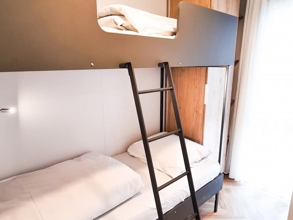 Nice Chalet With Dishwasher 16 km From Maastricht
