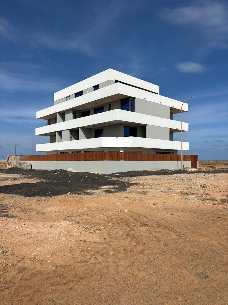 Joli Beach House - T1 Beautiful and Authentic Island Living