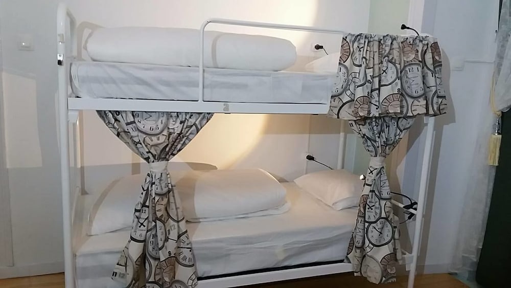 At Ease Inn - Residence