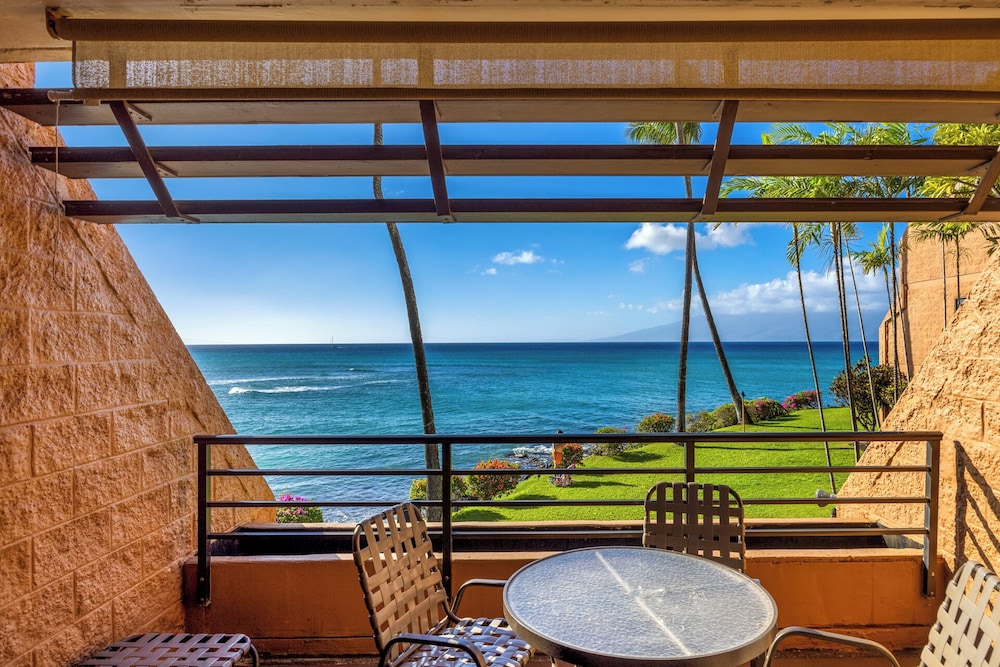 Kuleana Club - 710