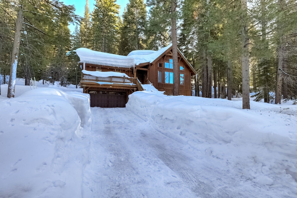 Lake Tahoe Vacations - Shining Shire - Property Image 1