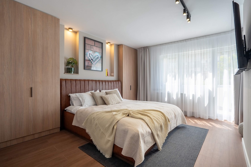 Unique & Fun 3BR by Cismigiu Gardens & Calea Victoriei