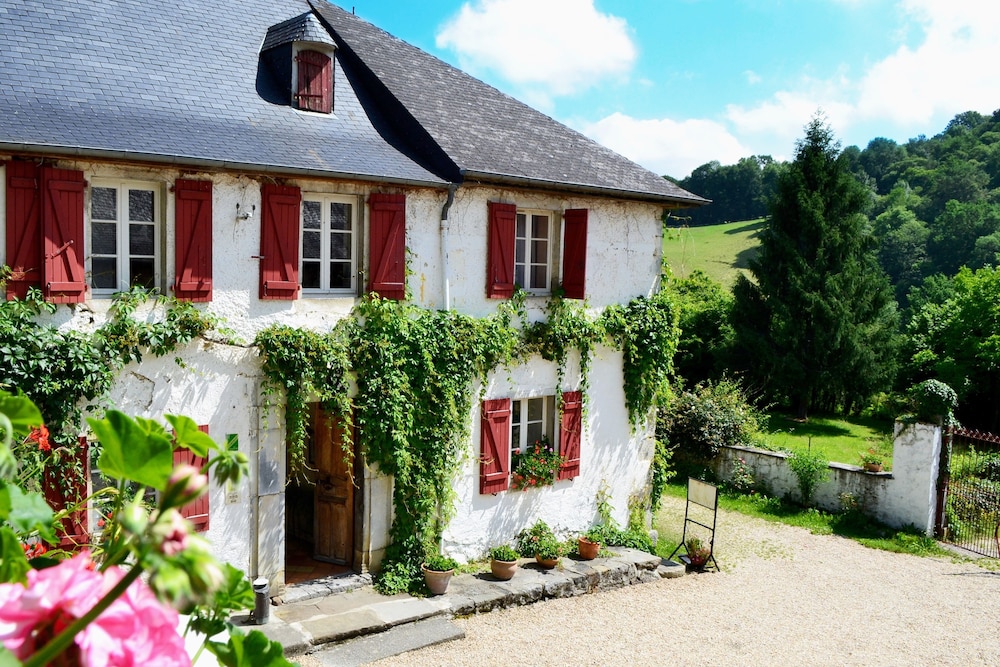 Les Bains de Secours