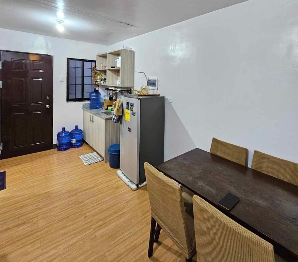 Cebu Vacations - Deca homes condominium tisa Labangon - Property Image 5