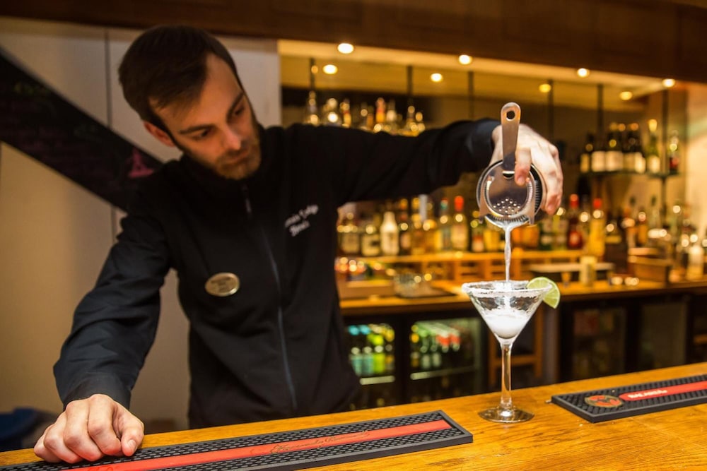 Valmeinier Vacations - Hotel L'Aigle - Property Image 5