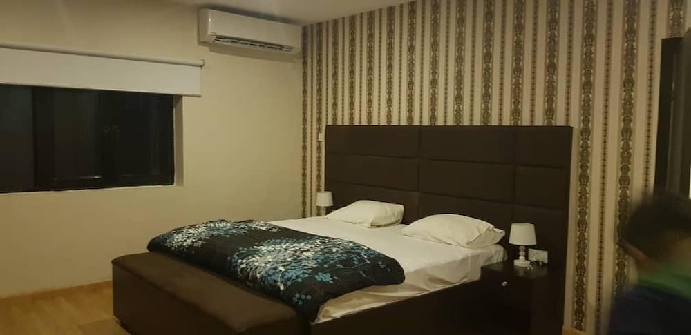 Bamboo Lounge and Guesthouse view 5