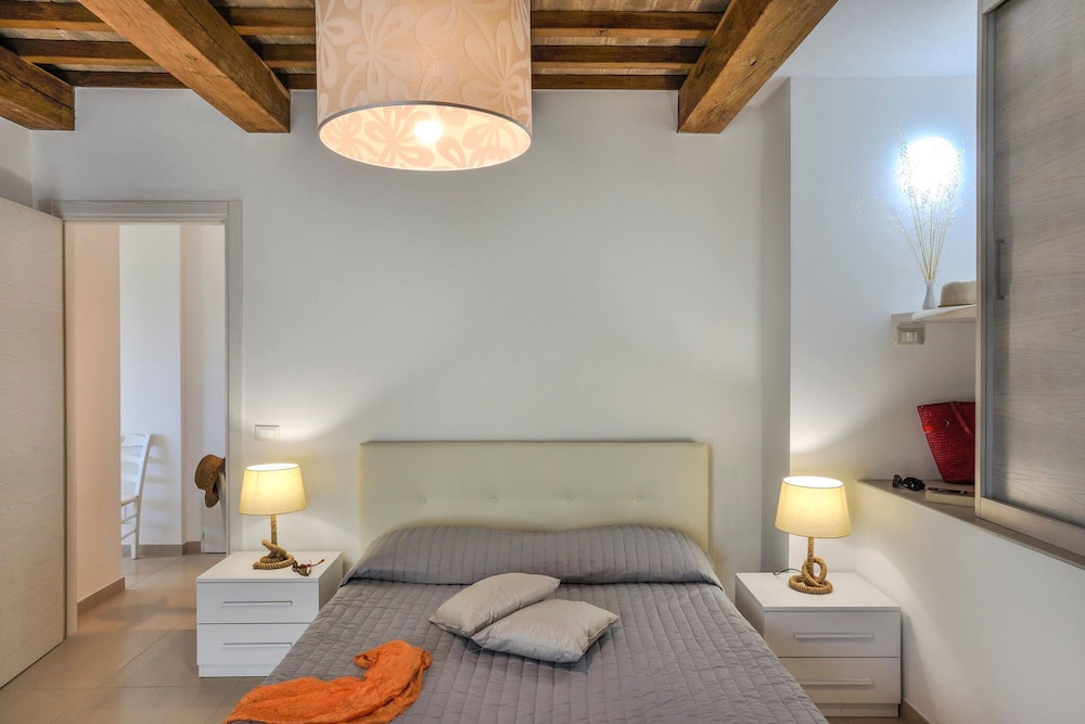 Acquanera 6 2 by Marche Holiday Villas