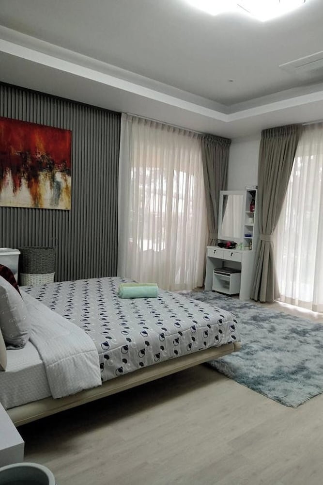 Namo Pool Villa Phuket