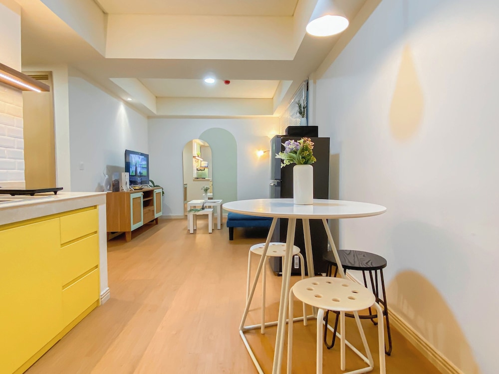 Homey And Comfort Living 2Br At Meikarta Apartment
