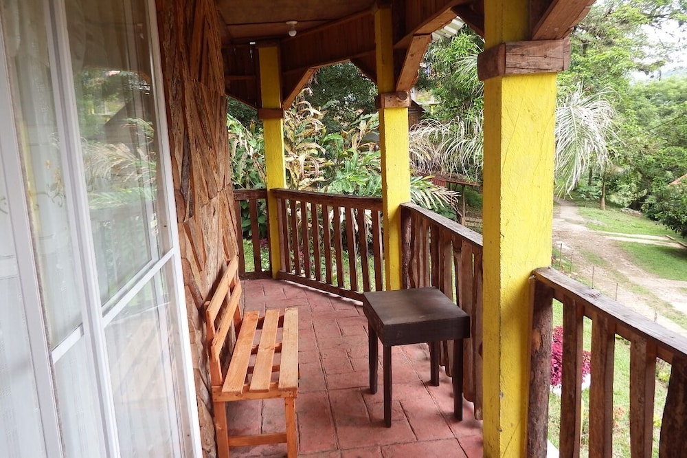 Cabañas y Casas del Árbol La Huerta view 5