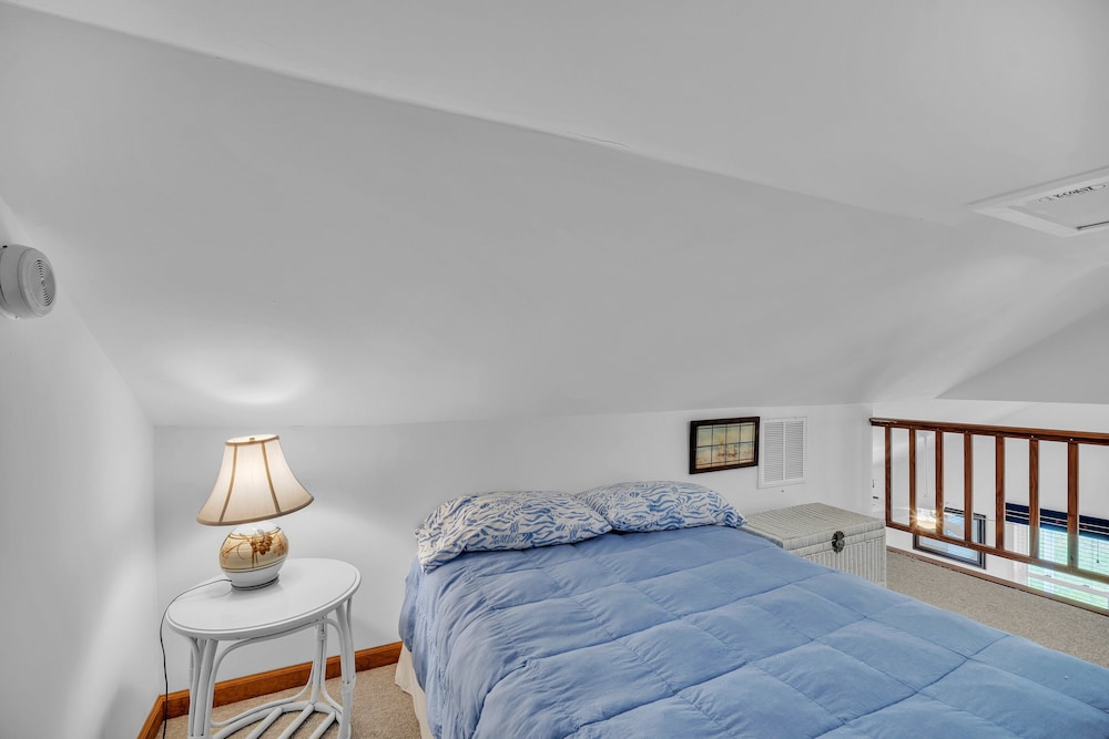 Oyster Cottage In Historic Fishing Village 2 Bedroom Cottage