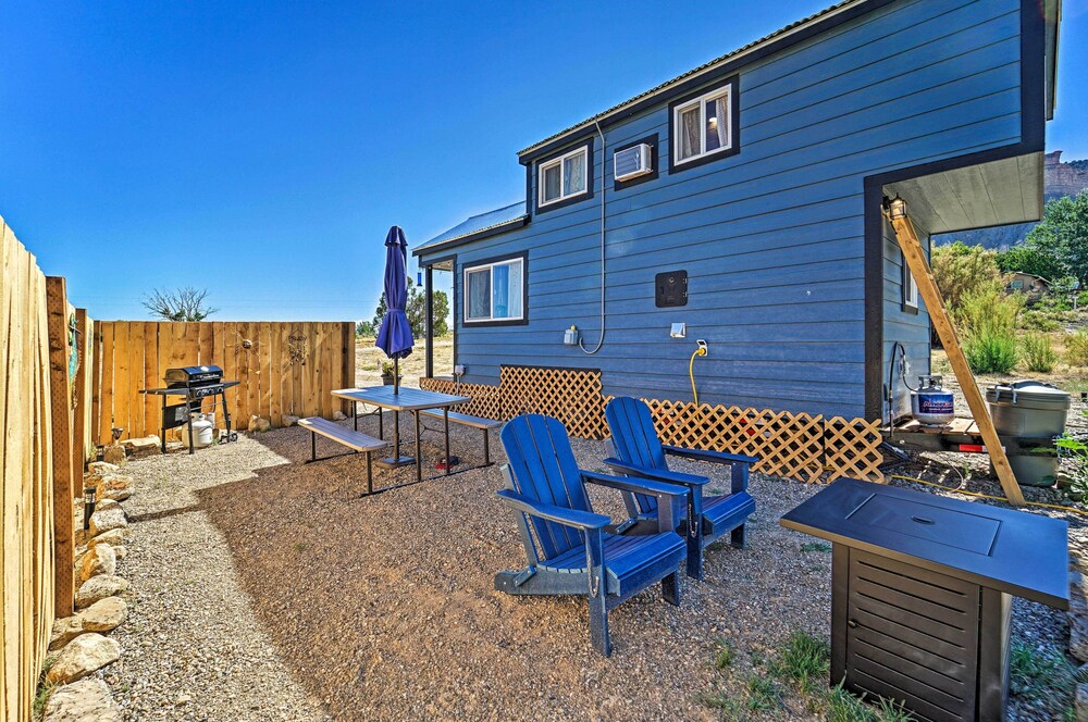 'boho Bliss' Cortez Tiny Home: Fireplace, Fire Pit view 5