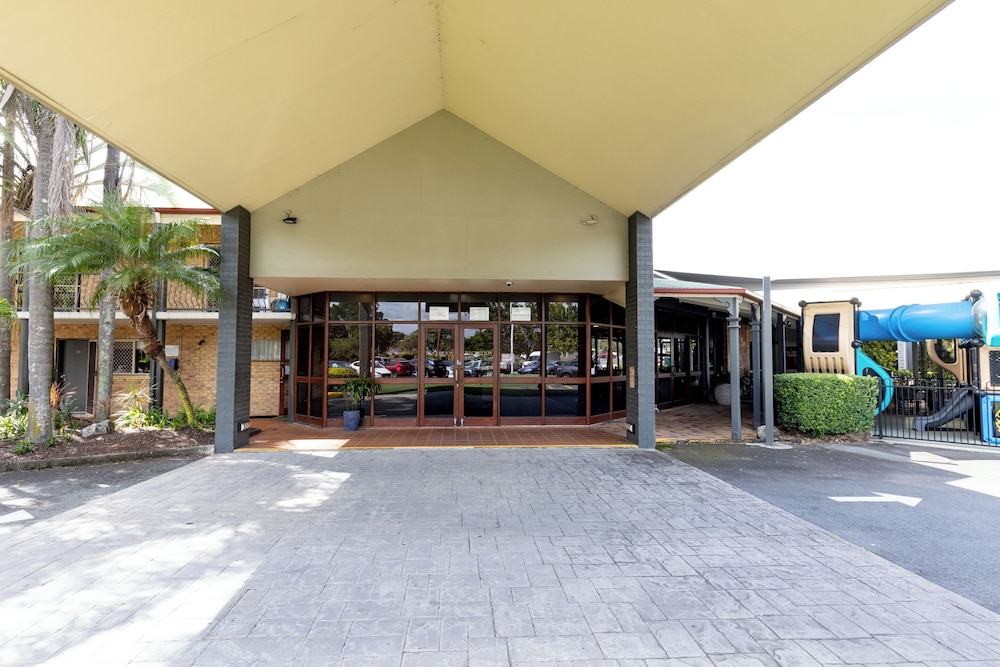 Sundowner Hotel Motel