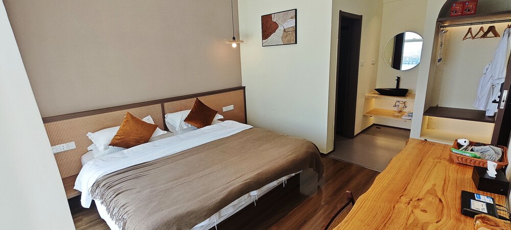 Tangchi Seaview Resort