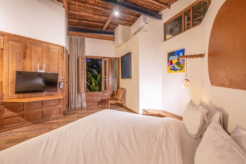 BA Villa 9 1 BR Villa 800m to Echo bea Elegant 1-br Villa With Pool 800m to Echo Beach