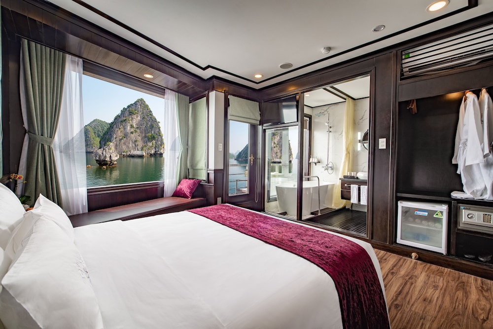 Peony Cruises