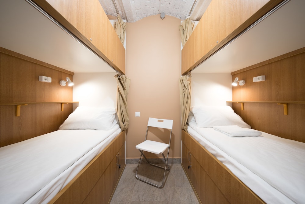 Makarov Hostel