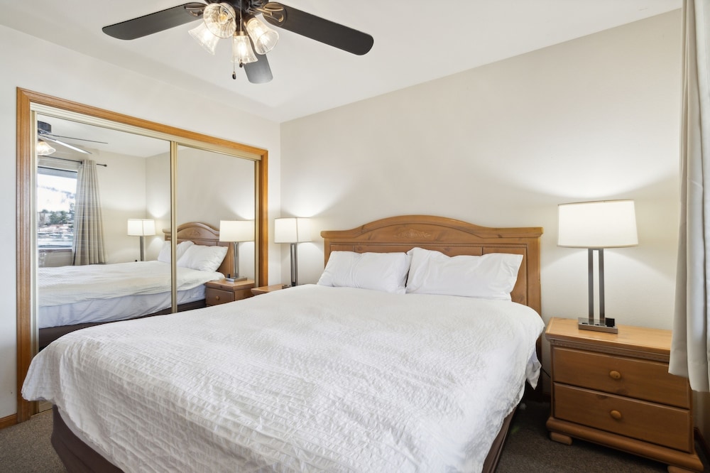 Tranquil Tahoe Retreat With Hot Tub 3 Bedroom Home by RedAwning