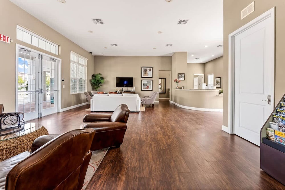Captivating 4BR at West Lucaya Resort Wl8979