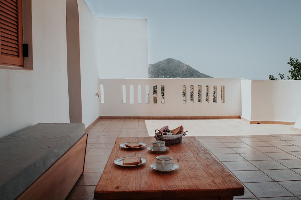 Tsikalario Holiday House
